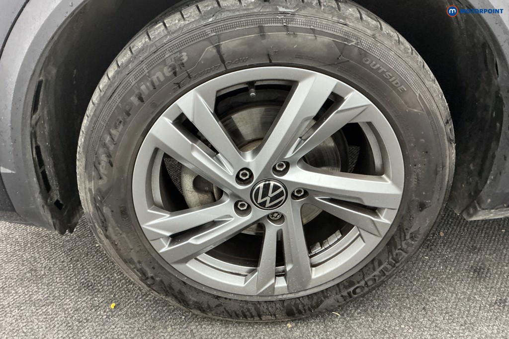 Volkswagen T-Roc R-Line Automatic Petrol SUV - Stock Number (1596756) - 34th supplementary image