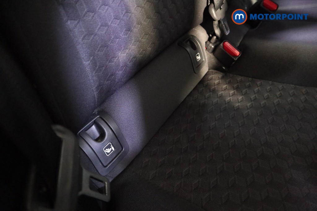 Toyota Yaris Design Automatic Petrol-Electric Hybrid Hatchback - Stock Number (1596832) - 15th supplementary image