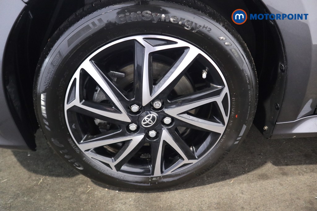 Toyota Yaris Design Automatic Petrol-Electric Hybrid Hatchback - Stock Number (1596832) - 20th supplementary image