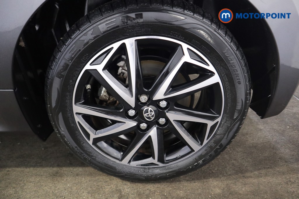 Toyota Yaris Design Automatic Petrol-Electric Hybrid Hatchback - Stock Number (1596832) - 21st supplementary image