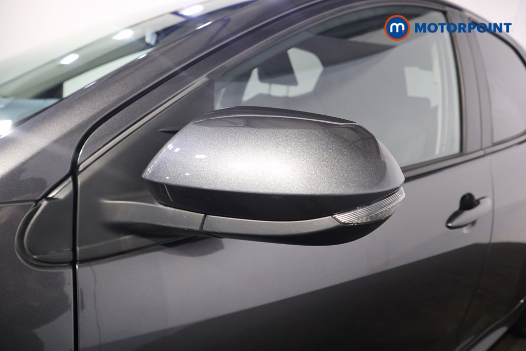 Toyota Yaris Design Automatic Petrol-Electric Hybrid Hatchback - Stock Number (1596832) - 29th supplementary image