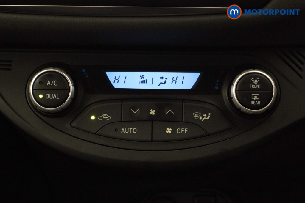 Toyota Yaris Icon Automatic Petrol-Electric Hybrid Hatchback - Stock Number (1596988) - 7th supplementary image