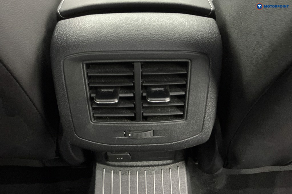 Volkswagen T-Roc R-Line Automatic Petrol SUV - Stock Number (1597023) - 10th supplementary image