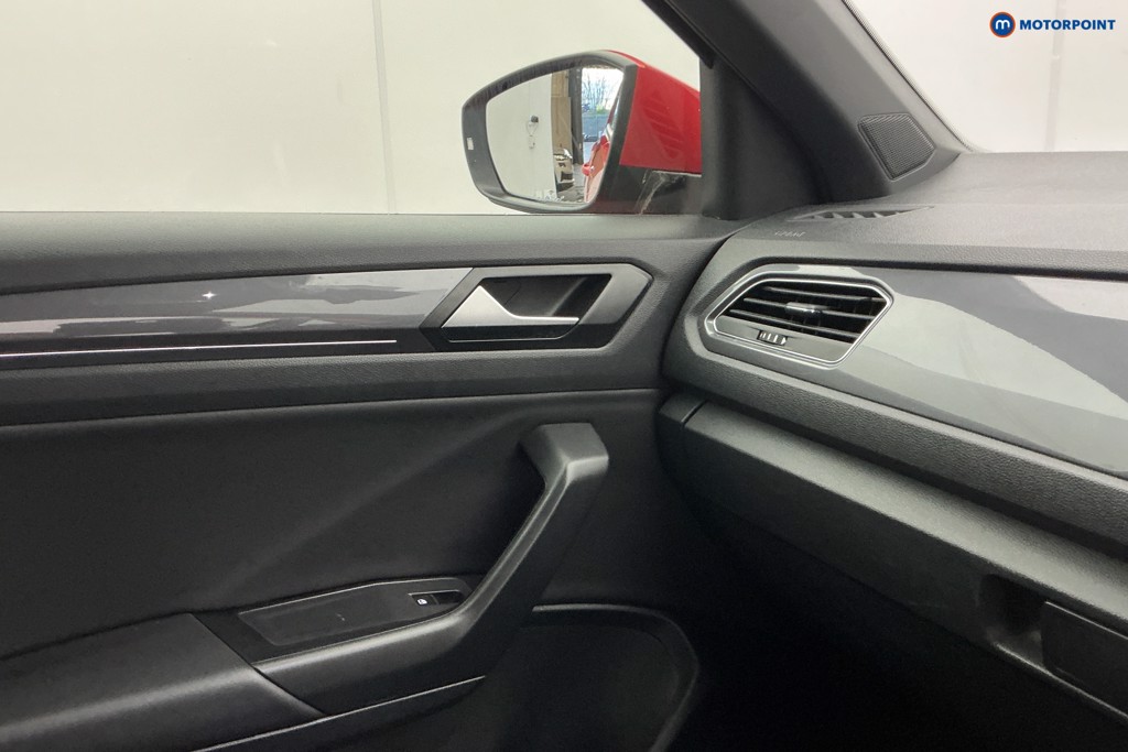 Volkswagen T-Roc R-Line Automatic Petrol SUV - Stock Number (1597023) - 18th supplementary image
