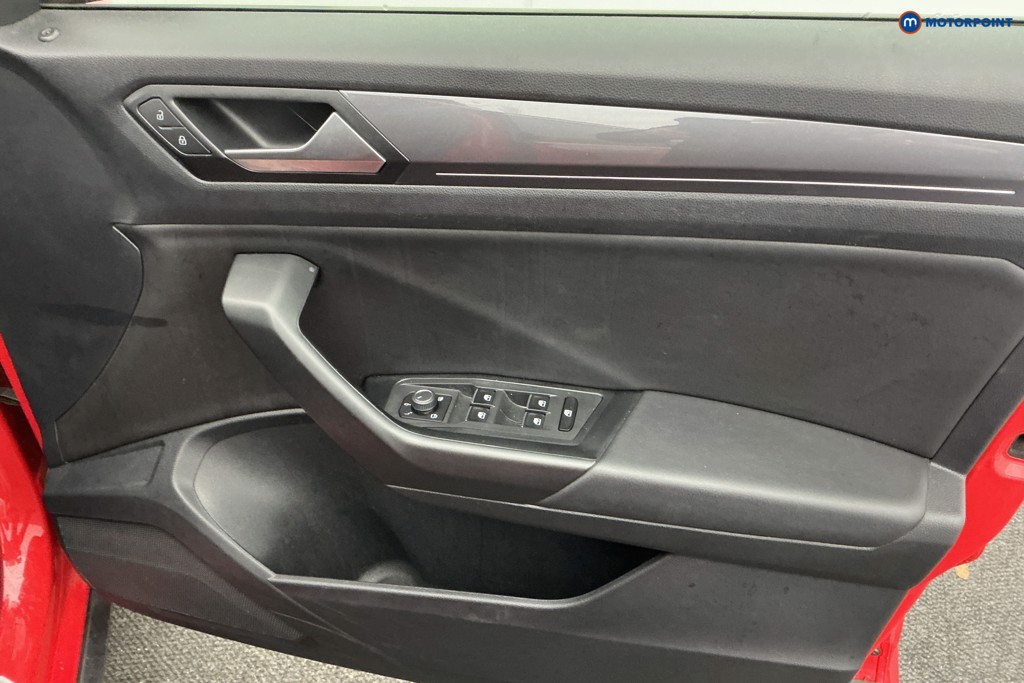 Volkswagen T-Roc R-Line Automatic Petrol SUV - Stock Number (1597023) - 22nd supplementary image