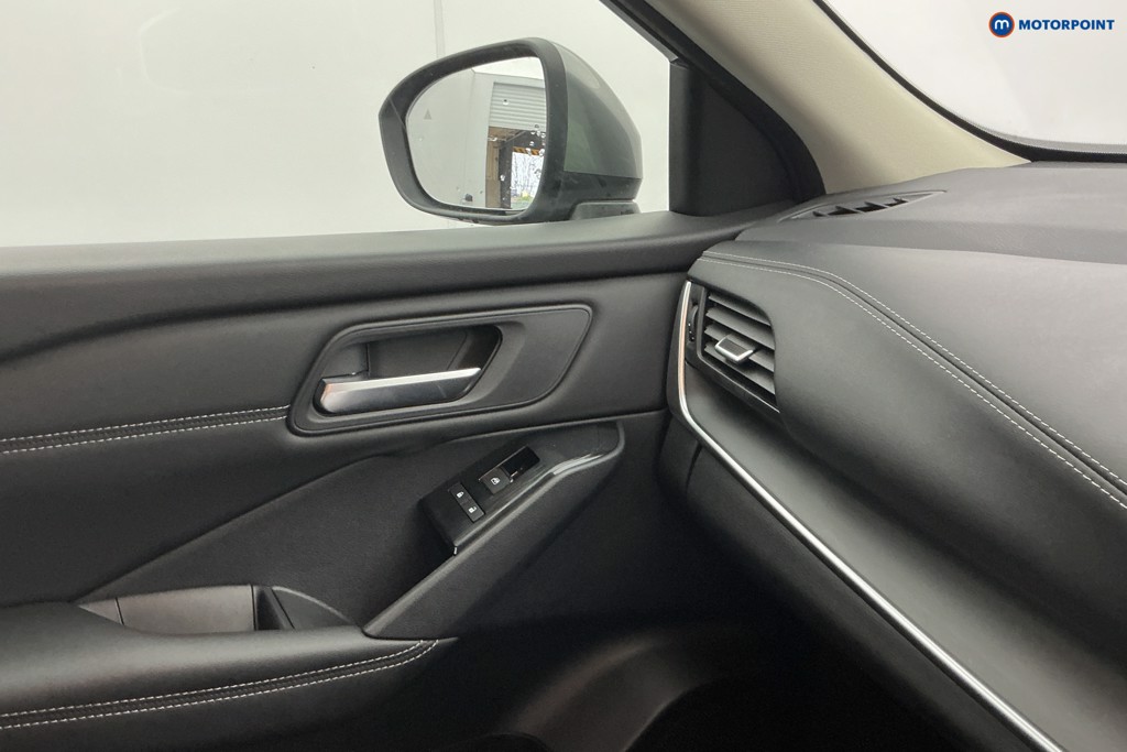 Nissan Qashqai Acenta Premium Manual Petrol SUV - Stock Number (1597046) - 16th supplementary image