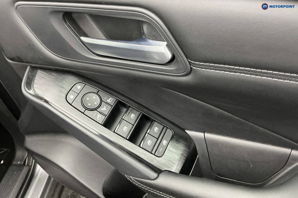 Nissan Qashqai Acenta Premium Manual Petrol SUV - Stock Number (1597046) - 21st supplementary image