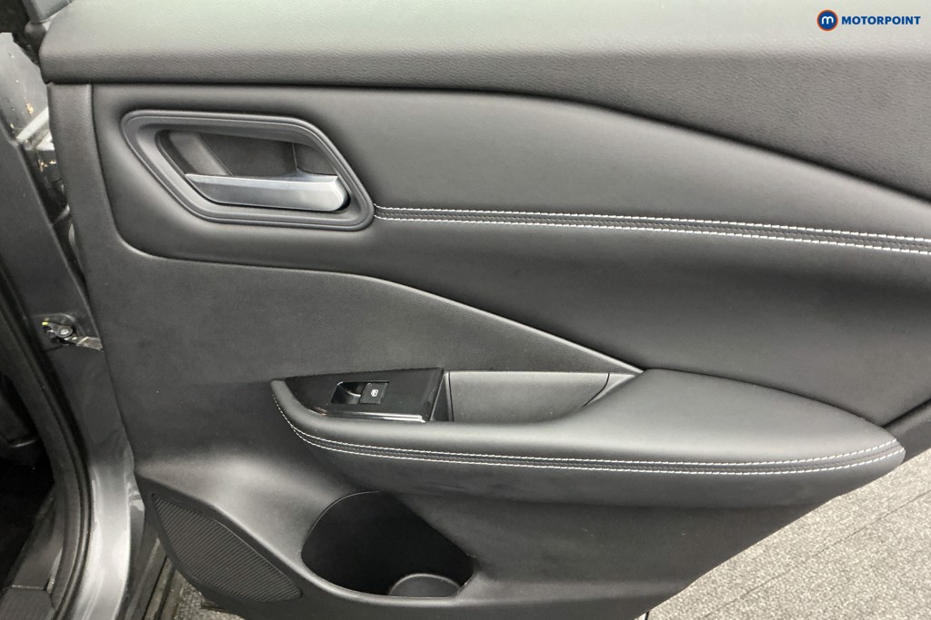 Nissan Qashqai Acenta Premium Manual Petrol SUV - Stock Number (1597046) - 22nd supplementary image