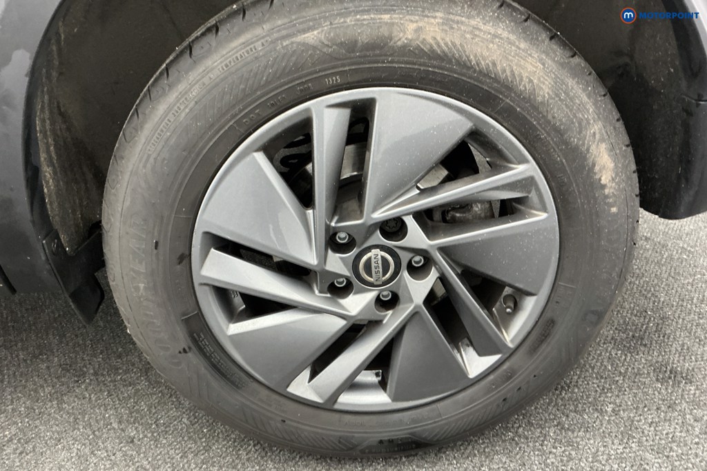 Nissan Qashqai Acenta Premium Manual Petrol SUV - Stock Number (1597046) - 33rd supplementary image