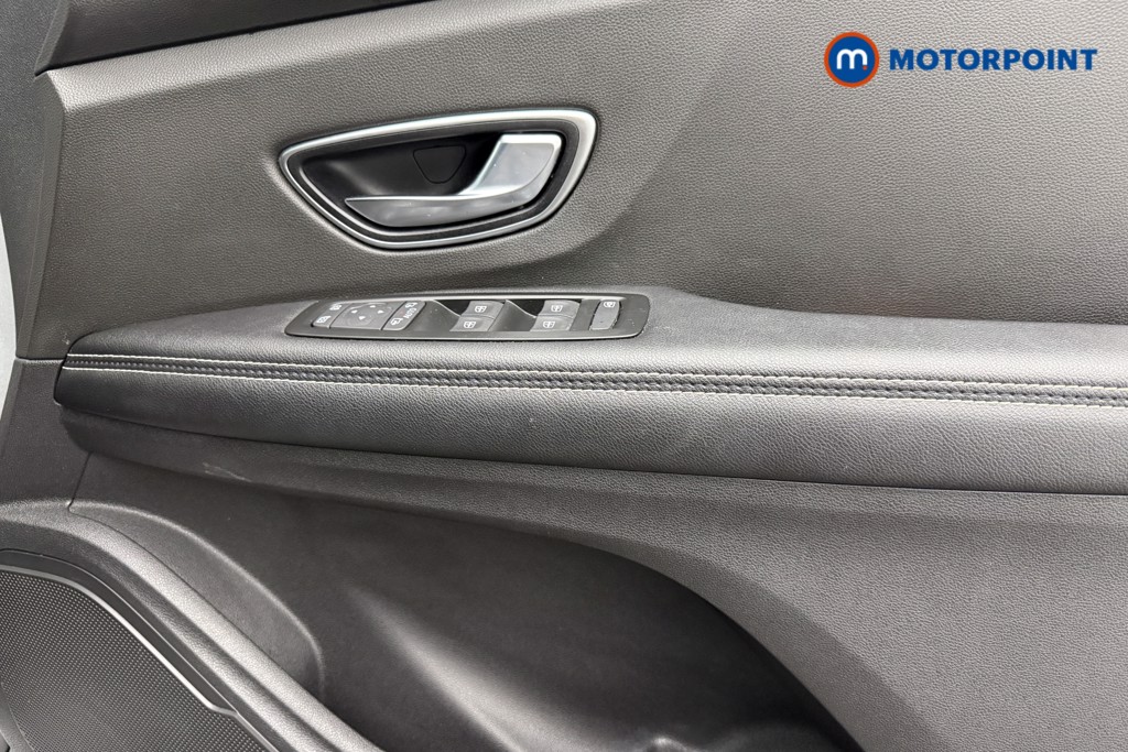 Renault Grand Scenic Signature Manual Petrol People Carrier - Stock Number (1597132) - 18th supplementary image