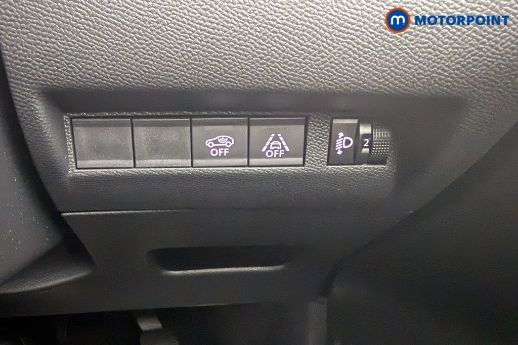 Peugeot 208 Allure Premium -Plus Automatic Petrol Hatchback - Stock Number (1597208) - 11th supplementary image
