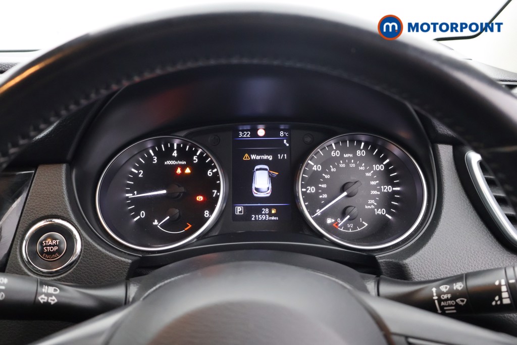 Nissan Qashqai N-Connecta Automatic Petrol SUV - Stock Number (1597366) - 4th supplementary image