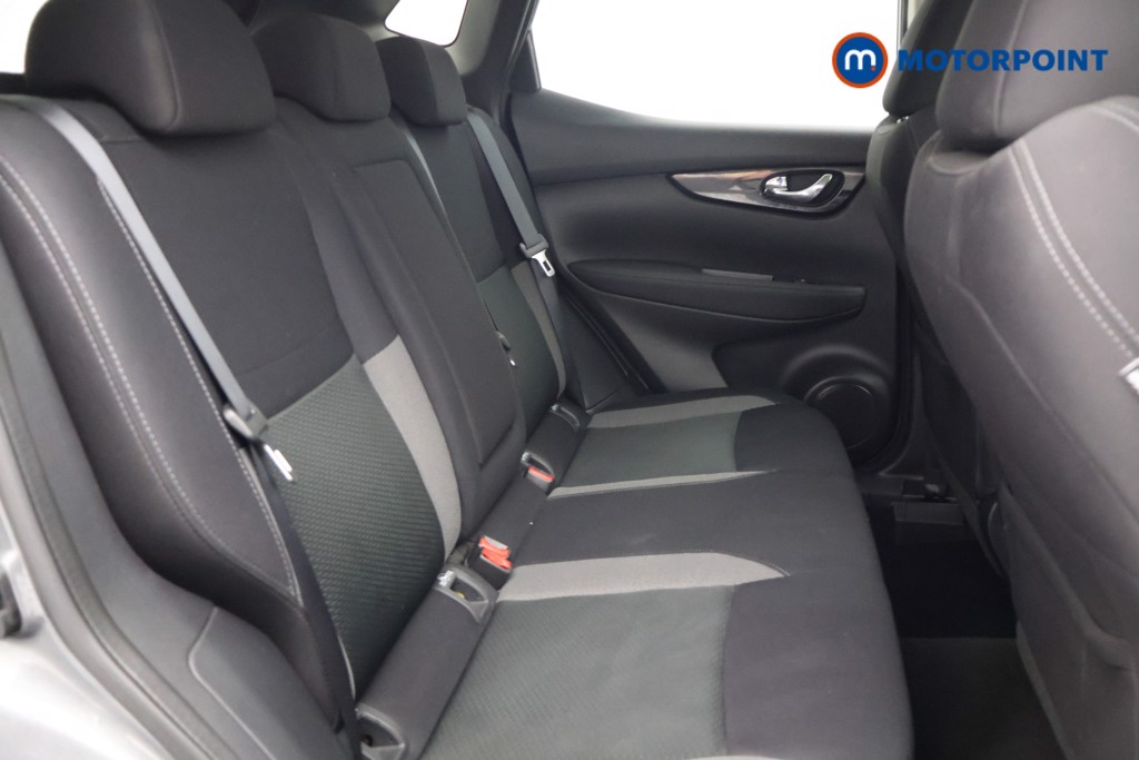 Nissan Qashqai N-Connecta Automatic Petrol SUV - Stock Number (1597366) - 15th supplementary image