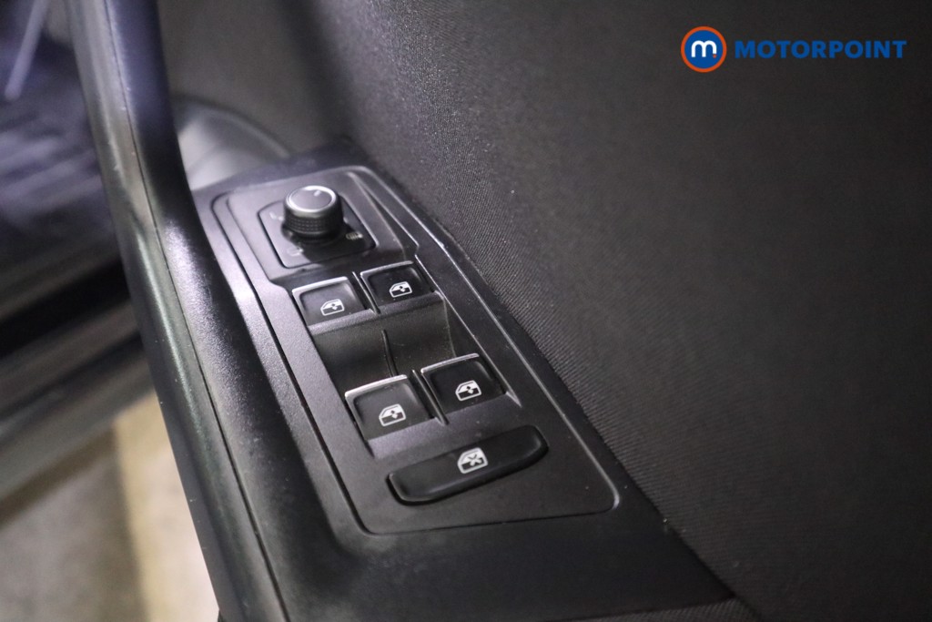 Volkswagen T-Roc Black Edition Automatic Petrol SUV - Stock Number (1597436) - 12th supplementary image