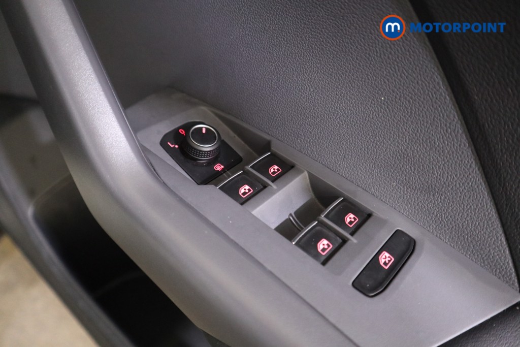 Volkswagen T-Cross SEL Manual Petrol SUV - Stock Number (1597452) - 12th supplementary image