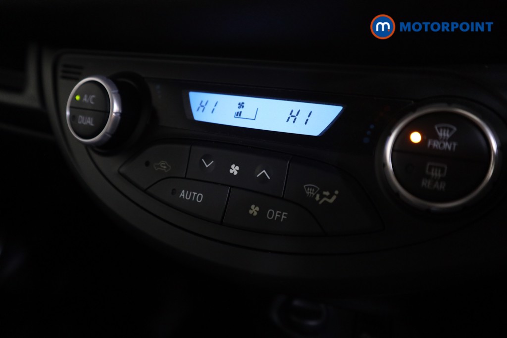 Toyota Yaris Y20 Automatic Petrol-Electric Hybrid Hatchback - Stock Number (1597574) - 7th supplementary image
