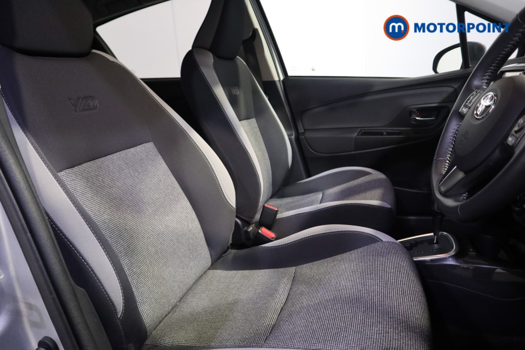 Toyota Yaris Y20 Automatic Petrol-Electric Hybrid Hatchback - Stock Number (1597574) - 13th supplementary image