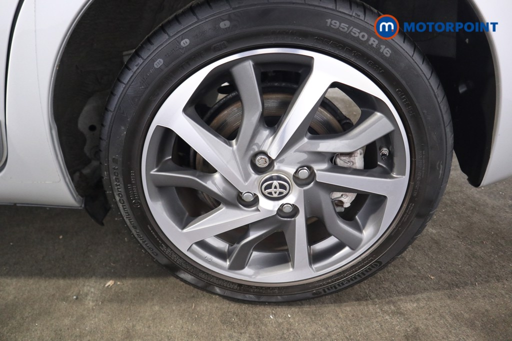 Toyota Yaris Y20 Automatic Petrol-Electric Hybrid Hatchback - Stock Number (1597574) - 22nd supplementary image