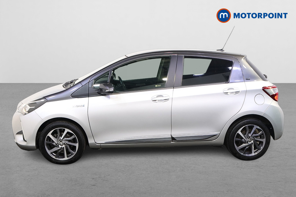 Toyota Yaris Y20 Automatic Petrol-Electric Hybrid Hatchback - Stock Number (1597574) - Passenger side