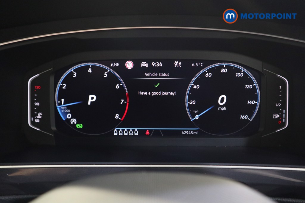 Volkswagen Tiguan Allspace R-Line Automatic Petrol SUV - Stock Number (1597847) - 6th supplementary image