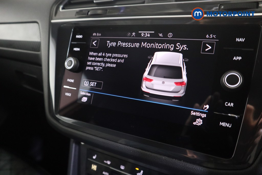 Volkswagen Tiguan Allspace R-Line Automatic Petrol SUV - Stock Number (1597847) - 7th supplementary image