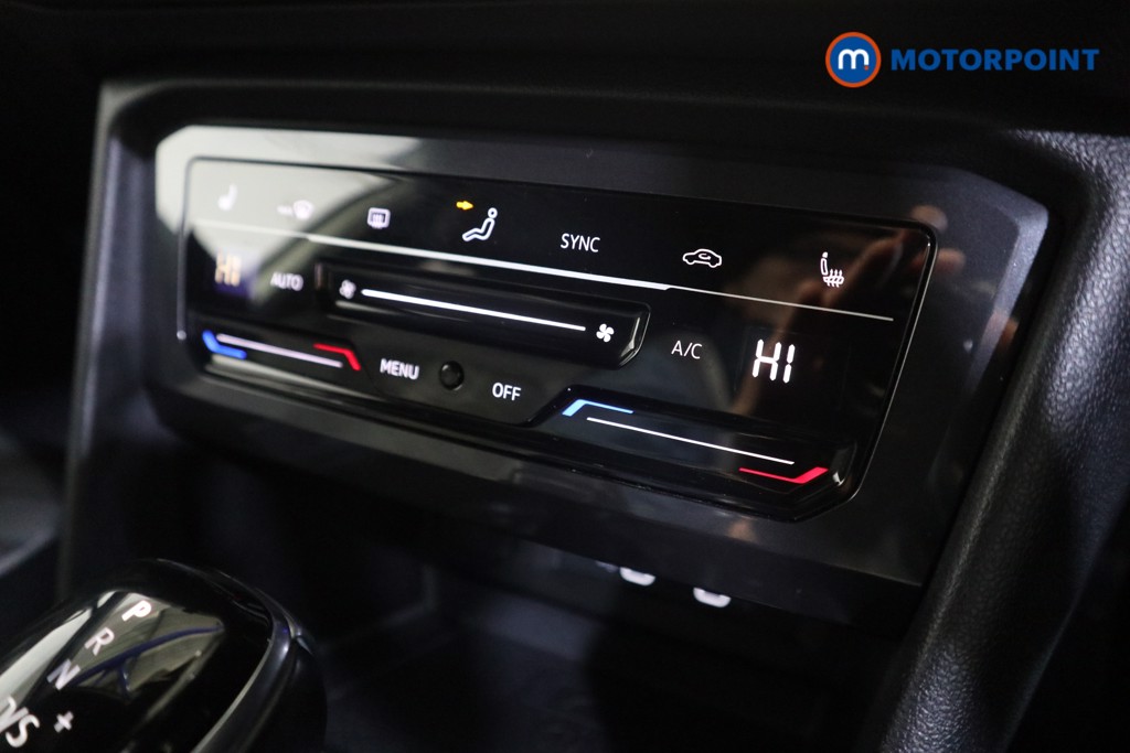Volkswagen Tiguan Allspace R-Line Automatic Petrol SUV - Stock Number (1597847) - 8th supplementary image