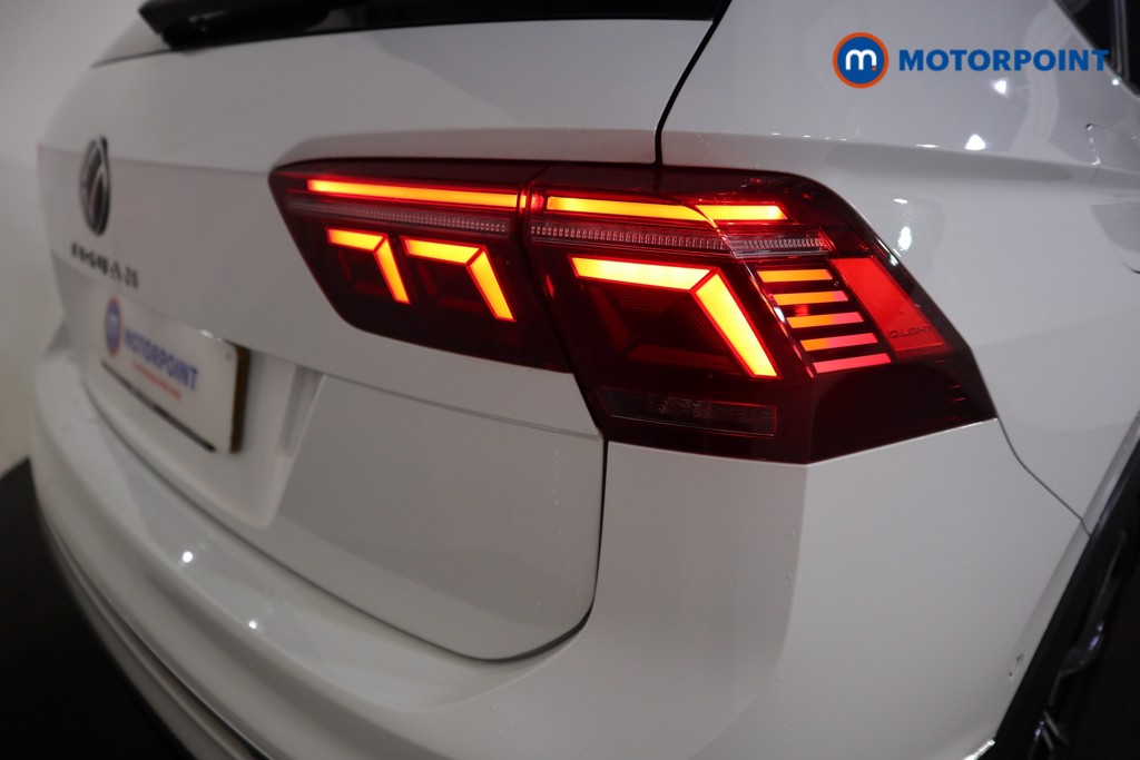 Volkswagen Tiguan Allspace R-Line Automatic Petrol SUV - Stock Number (1597847) - 32nd supplementary image