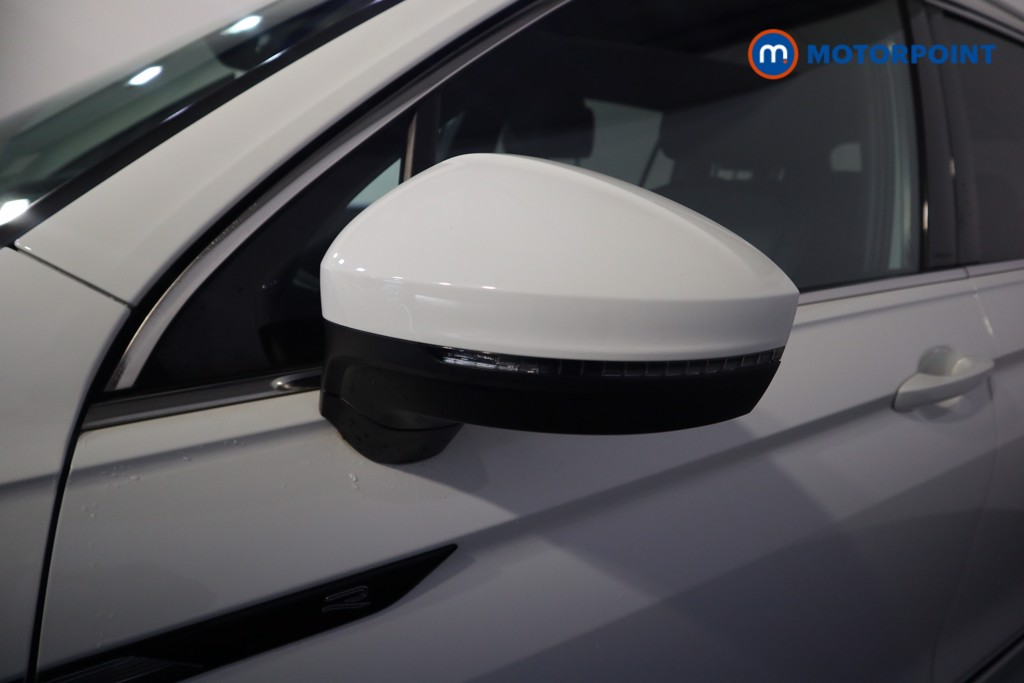 Volkswagen Tiguan Allspace R-Line Automatic Petrol SUV - Stock Number (1597847) - 36th supplementary image