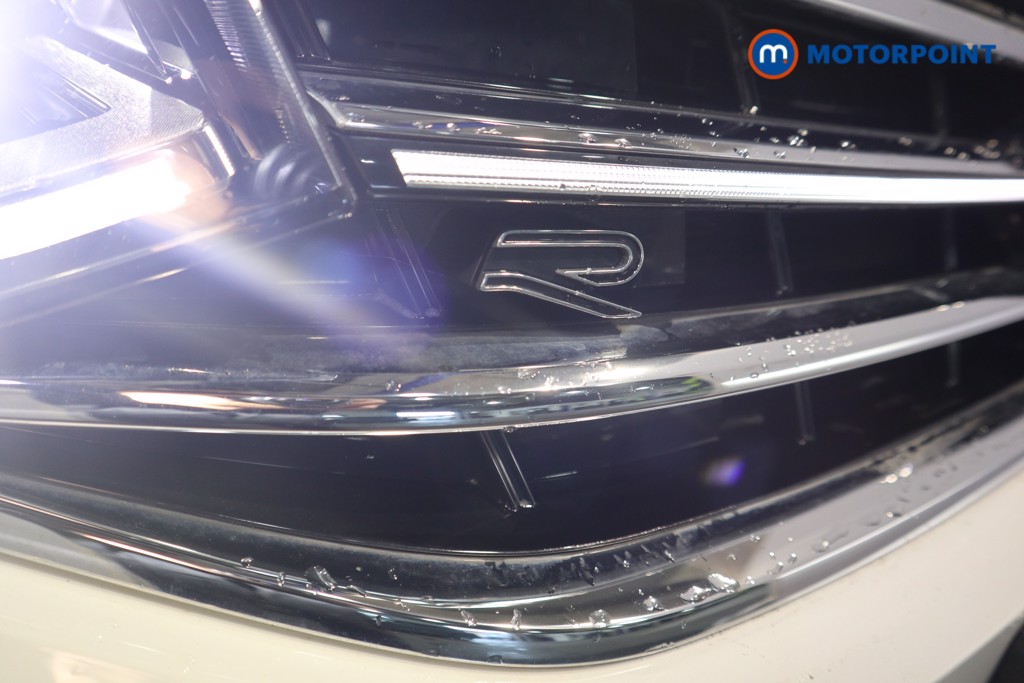 Volkswagen Tiguan Allspace R-Line Automatic Petrol SUV - Stock Number (1597847) - 42nd supplementary image