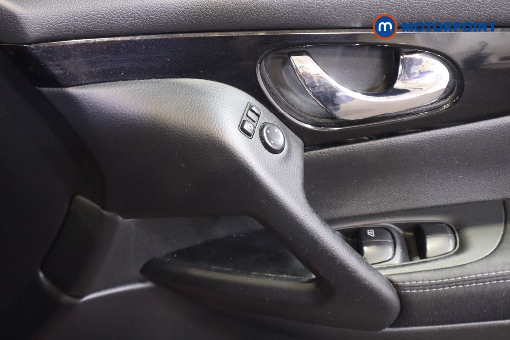 Nissan Qashqai N-Tec Manual Diesel SUV - Stock Number (1598409) - 10th supplementary image