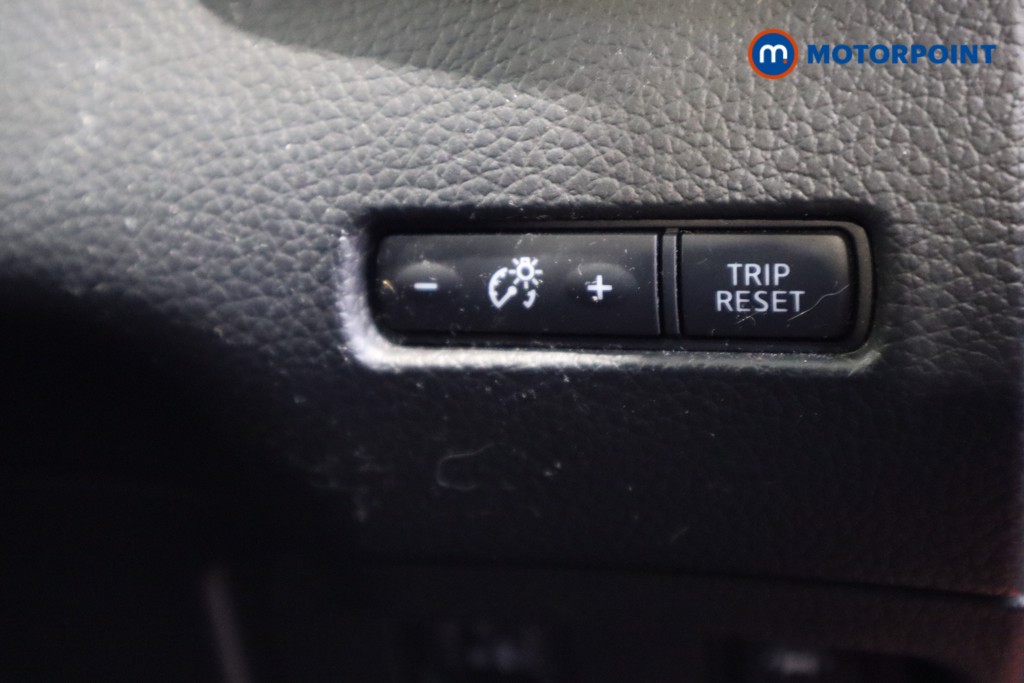 Nissan Qashqai N-Tec Manual Diesel SUV - Stock Number (1598409) - 12th supplementary image