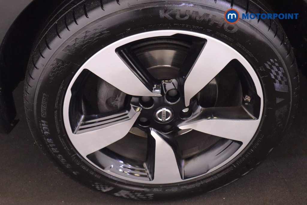 Nissan Qashqai N-Tec Manual Diesel SUV - Stock Number (1598409) - 23rd supplementary image