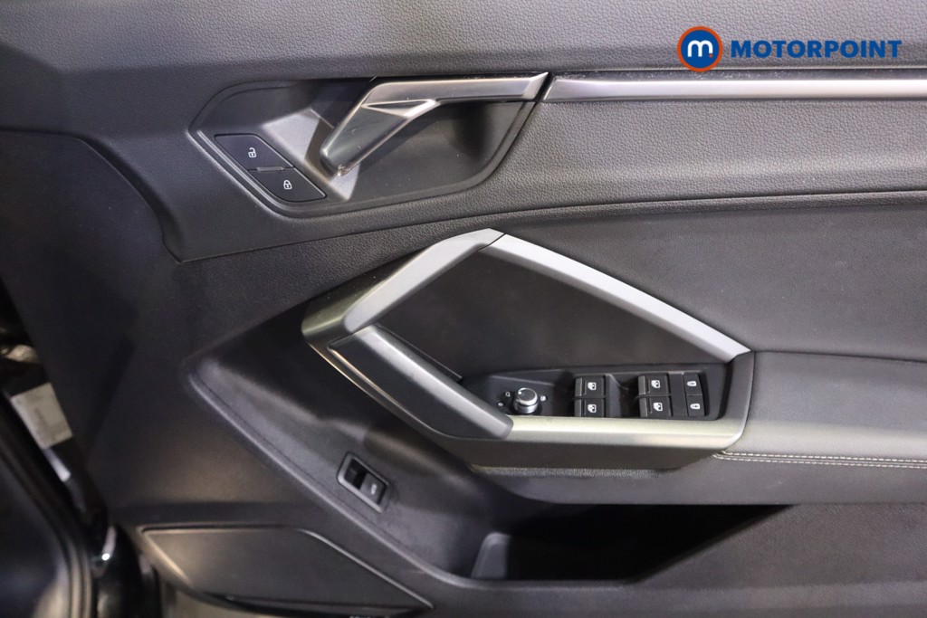 Audi Q3 S Line Manual Petrol SUV - Stock Number (1598444) - 9th supplementary image