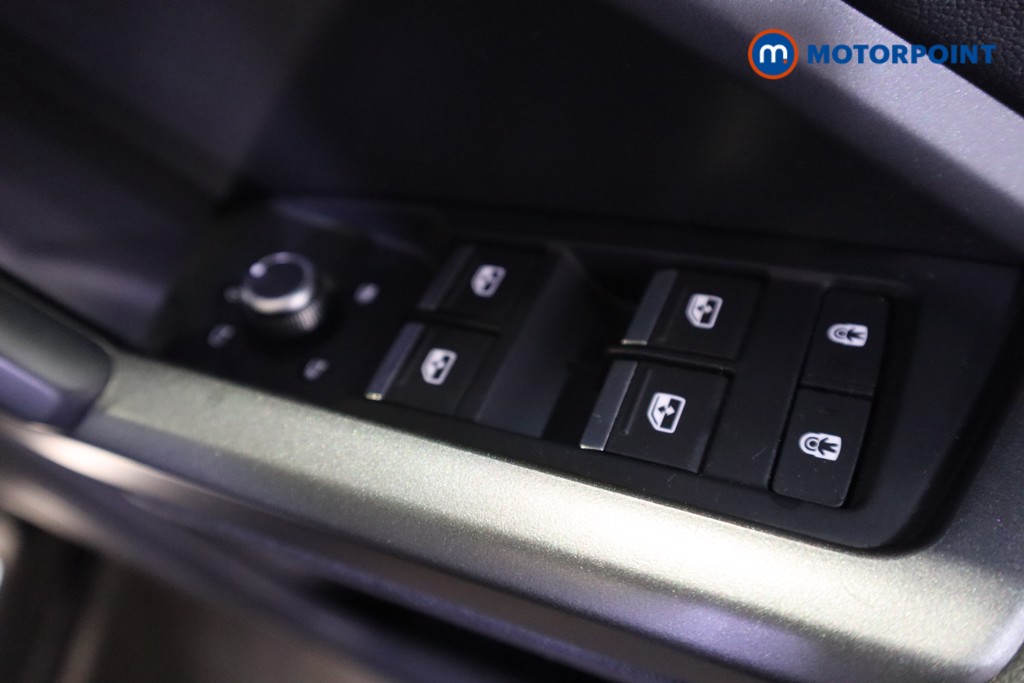 Audi Q3 S Line Manual Petrol SUV - Stock Number (1598444) - 11th supplementary image