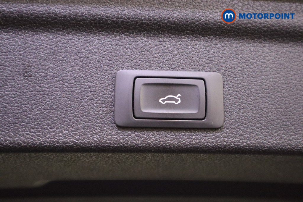 Audi Q3 S Line Manual Petrol SUV - Stock Number (1598444) - 21st supplementary image