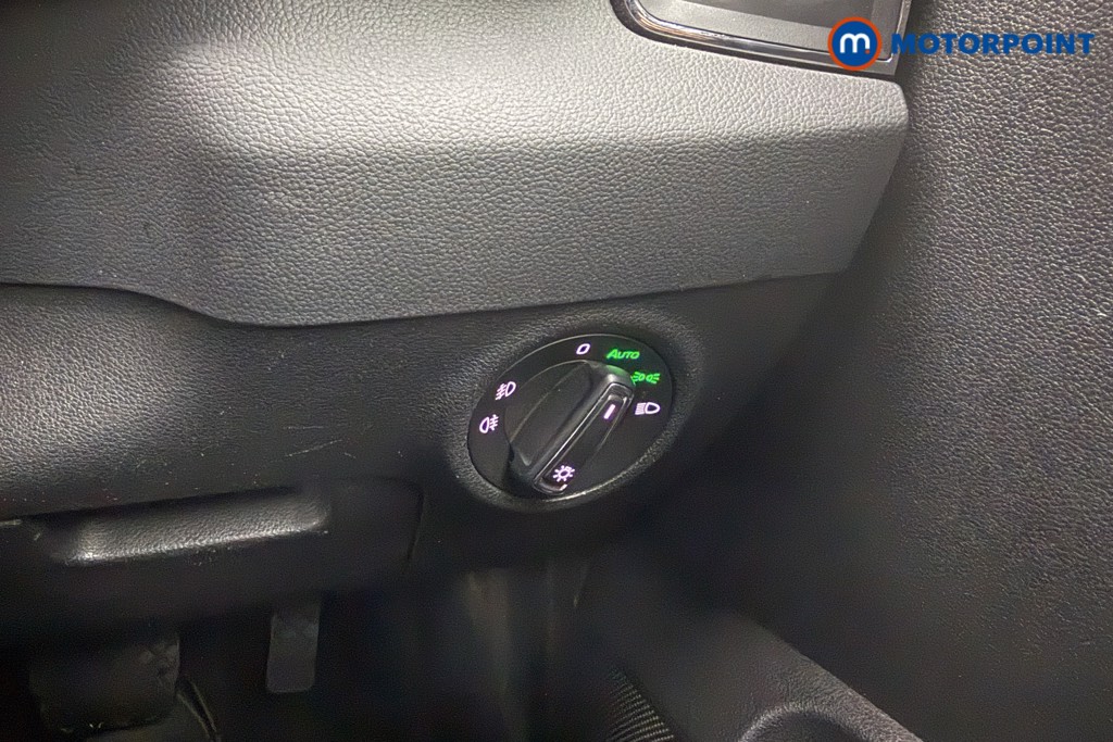 Skoda Karoq Se L Automatic Petrol SUV - Stock Number (1598449) - 9th supplementary image