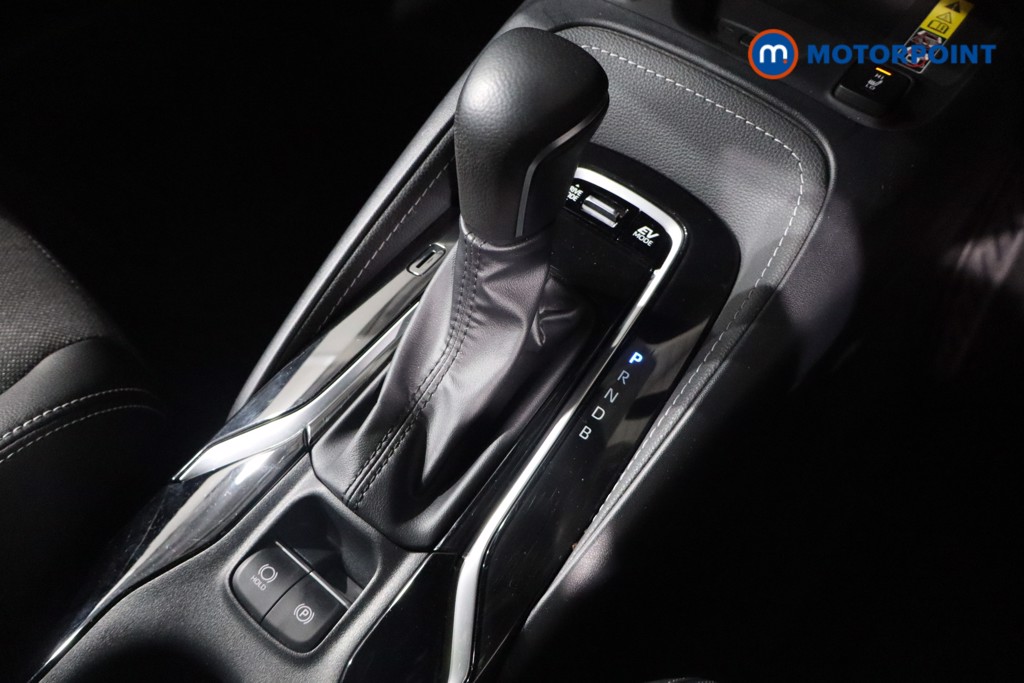 Toyota Corolla Design Automatic Petrol-Electric Hybrid Estate - Stock Number (1598752) - 18th supplementary image