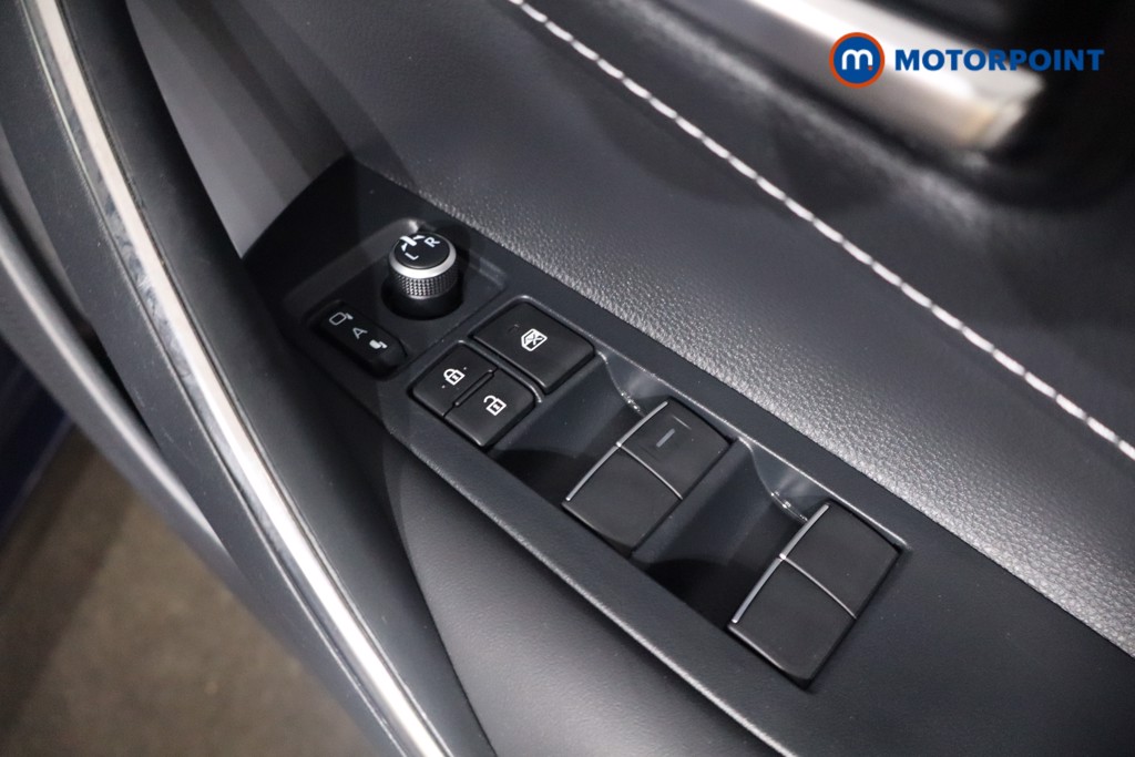 Toyota Corolla Design Automatic Petrol-Electric Hybrid Estate - Stock Number (1598752) - 23rd supplementary image