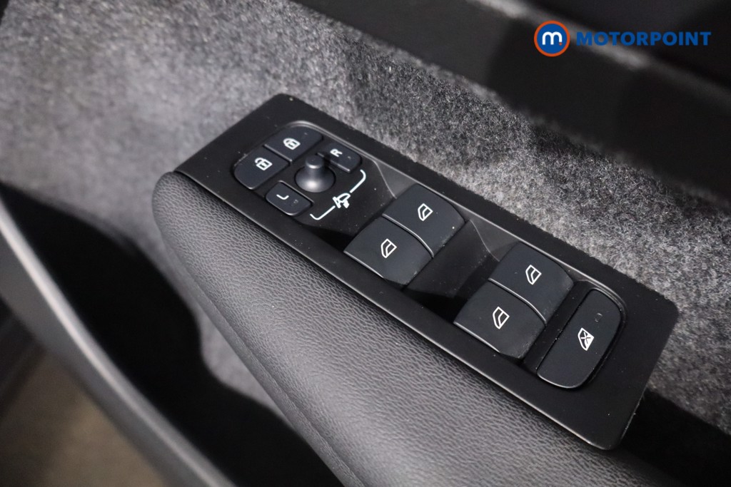 Volvo Xc40 R Design Manual Petrol SUV - Stock Number (1599072) - 25th supplementary image