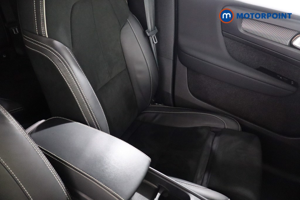 Volvo Xc40 R Design Manual Petrol SUV - Stock Number (1599072) - 26th supplementary image