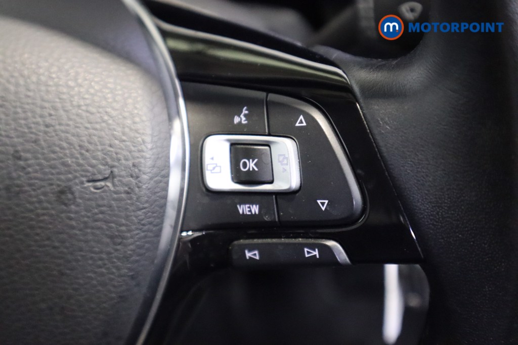 Volkswagen T-Roc Active Automatic Petrol SUV - Stock Number (1599075) - 13th supplementary image