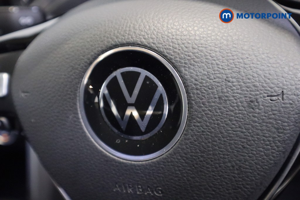 Volkswagen T-Roc Active Automatic Petrol SUV - Stock Number (1599075) - 14th supplementary image