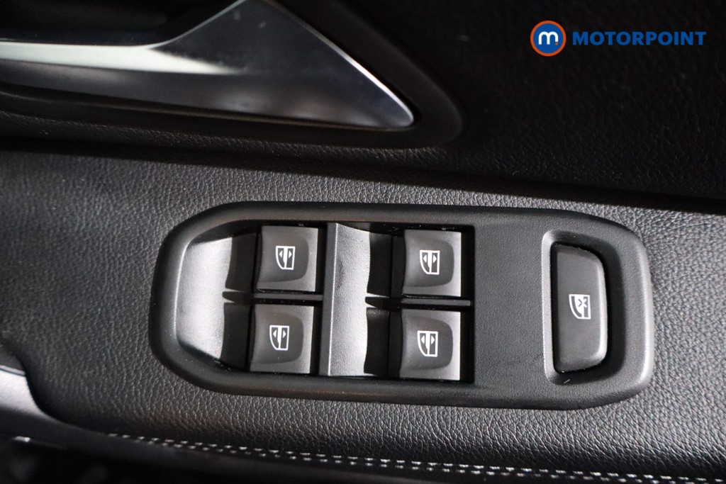 Dacia Duster Prestige Manual Petrol SUV - Stock Number (1599414) - 17th supplementary image