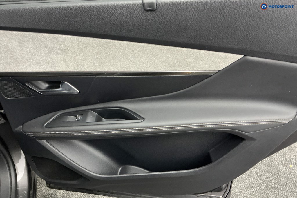 Peugeot 5008 GT Automatic Diesel SUV - Stock Number (1571666) - 22nd supplementary image