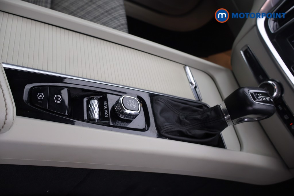 Volvo V60 Momentum Automatic Petrol Estate - Stock Number (1573020) - 6th supplementary image