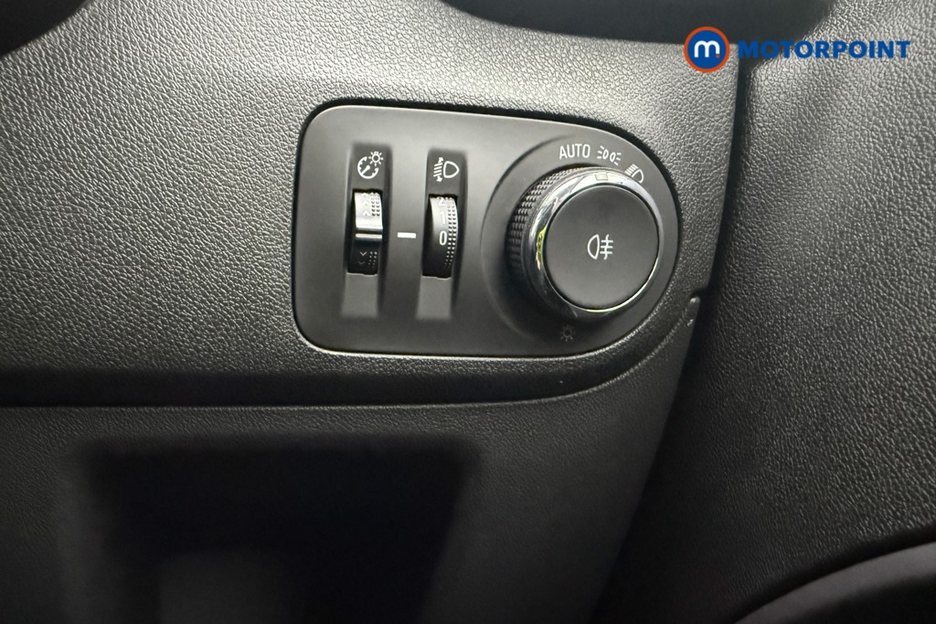 Vauxhall Crossland Se Edition Manual Petrol SUV - Stock Number (1576310) - 15th supplementary image