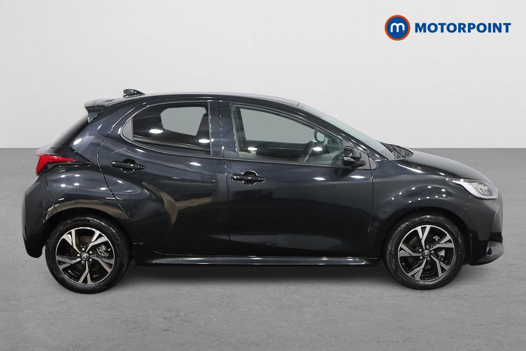 Toyota Yaris Design Automatic Petrol-Electric Hybrid Hatchback - Stock Number (1580669) - Drivers side