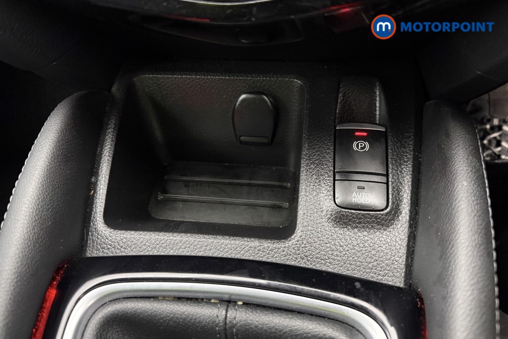 Nissan Qashqai Tekna Manual Petrol SUV - Stock Number (1581434) - 20th supplementary image