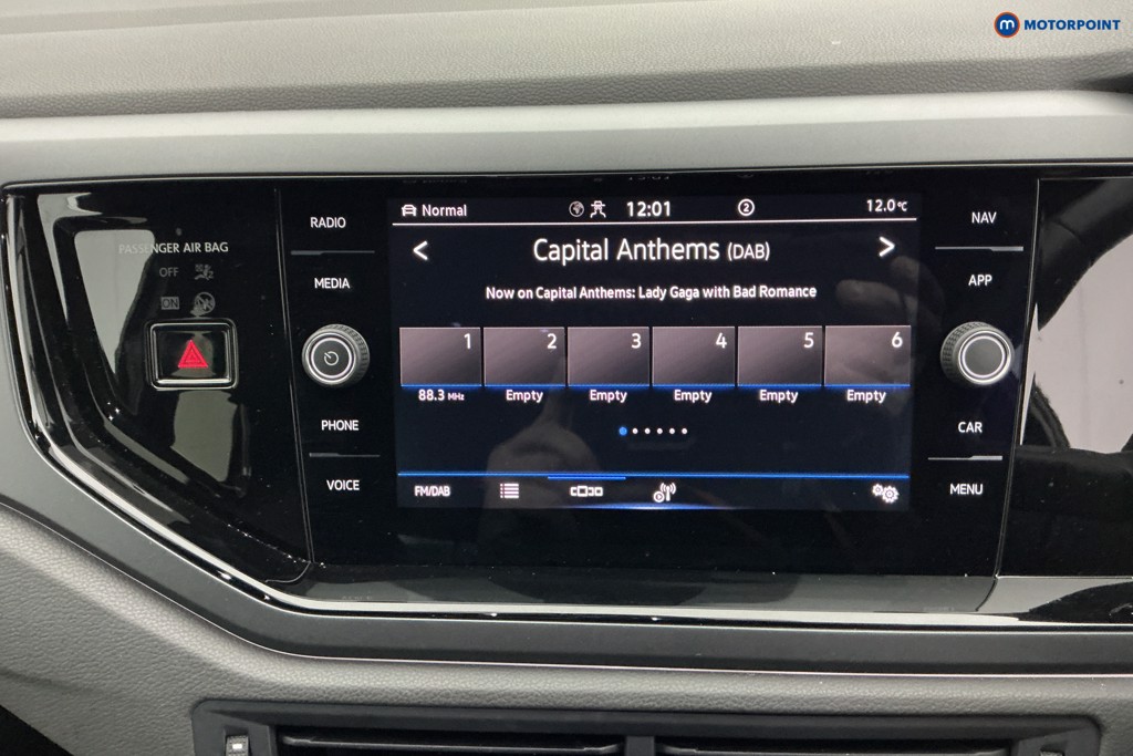 Volkswagen Taigo R-Line Manual Petrol SUV - Stock Number (1586223) - 2nd supplementary image