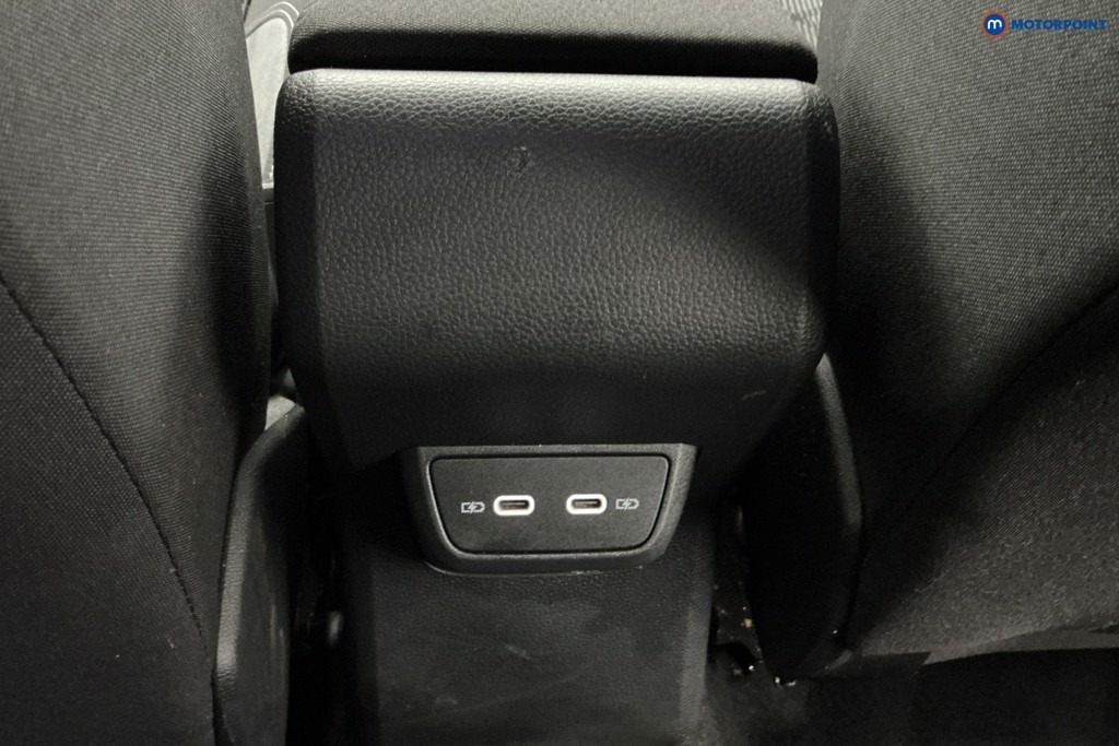 Volkswagen Taigo R-Line Manual Petrol SUV - Stock Number (1586223) - 9th supplementary image